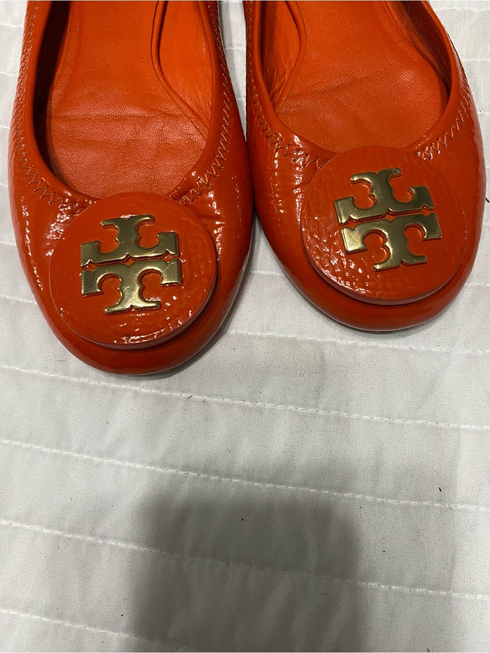 Tory Burch Reva Patent Leather Orange Ballet Flats Women’s Size 6 - Picture 2 of 11